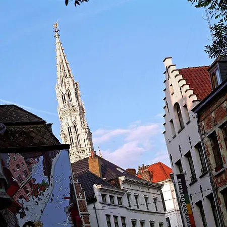 Uptown Brussels Hotell 4*